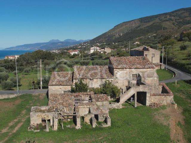 Casale in vendita a San Lucido via Libertini