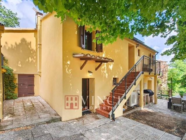 Casale in vendita a San Severino Marche
