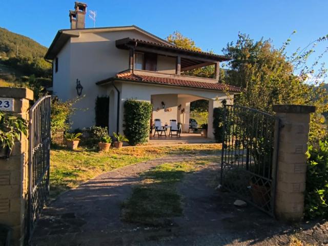 CASALE in VENDITA a SORANO ELMO di 5 vani