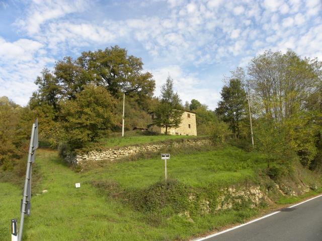 CASALE in VENDITA a TALLA di 8 vani