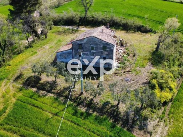 Casale in vendita a Terre Roveresche via San Filippo snc