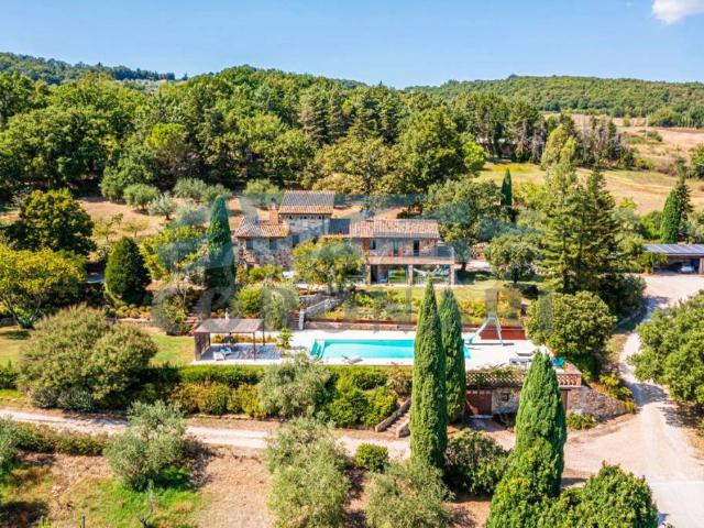 Casale in vendita a Todi