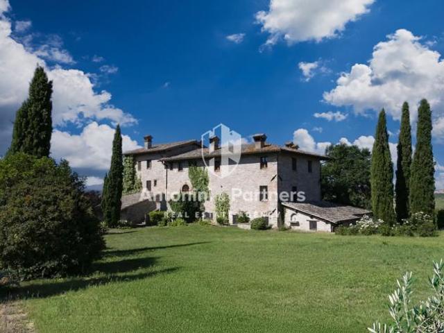 Casale in vendita a Todi