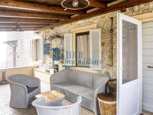 Casale in vendita a Todi, Camerata