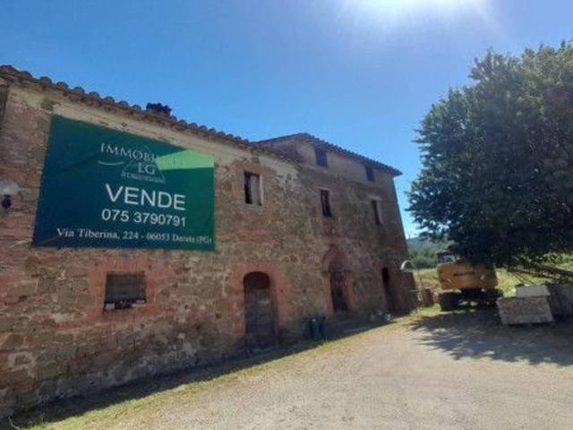 Casale in vendita a Torgiano