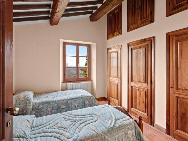 Casale in vendita a Torrita Di Siena