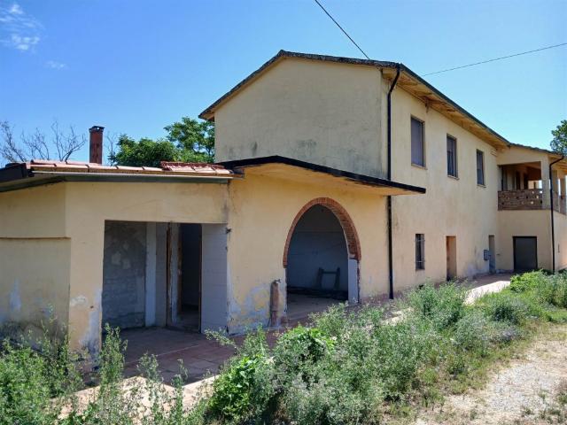 Casale in vendita a Torrita, Torrita di Siena