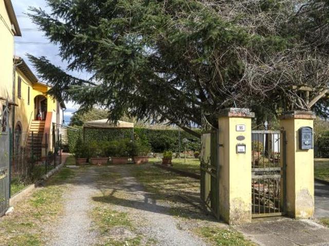 Casale in vendita a Valtriano Fauglia 230 mq Rif: 1414268