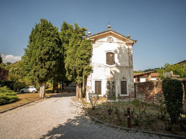 Casale in vendita a Verona, Poiano
