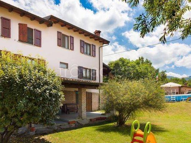 Casale in vendita ad Alta Val Tidone