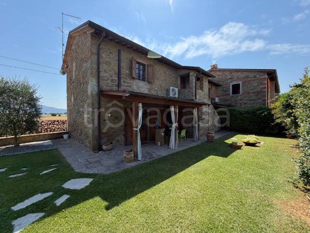 Casale in vendita ad Arezzo, Frassineto