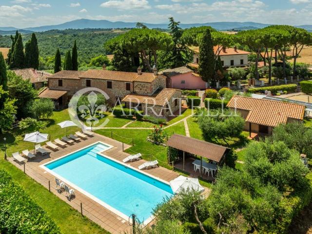 Casale in vendita Castiglione del Lago, Italia