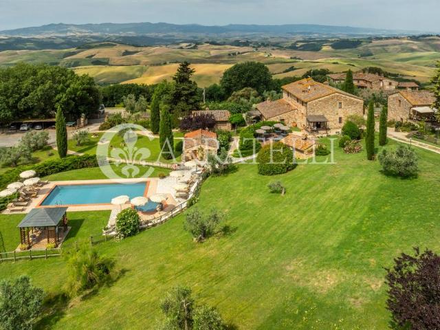 Casale in vendita Gambassi Terme, Italia