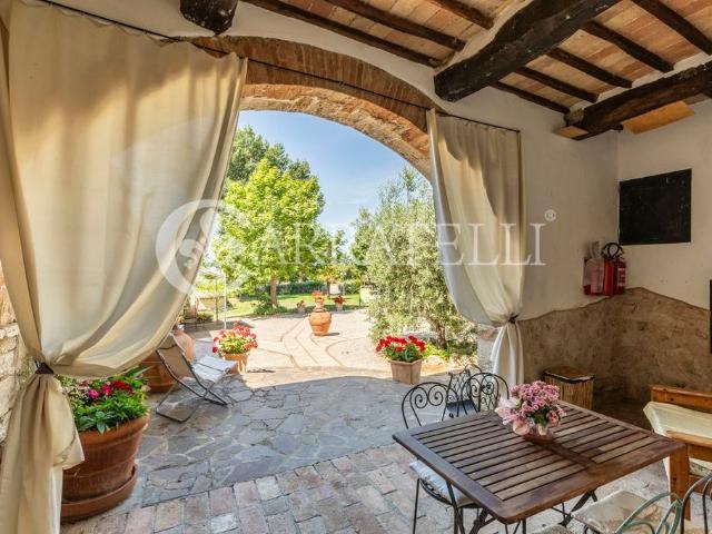 Casale in vendita Montalcino, Italia