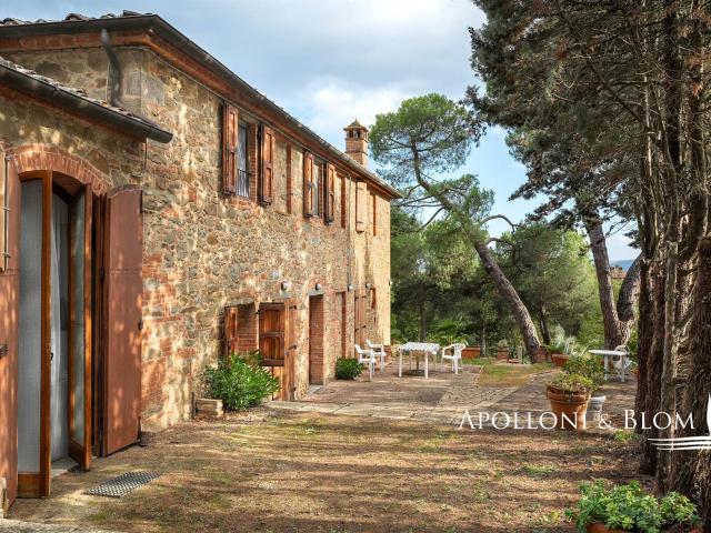 Casale Le Volte con cantina, due annessi, vista panoramica –. 388m² Sinalunga