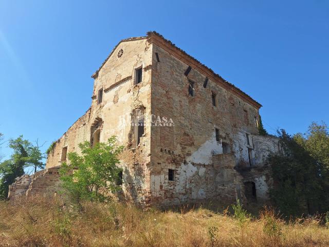 Casale / Rustico in vendita a Monteprandone, COLLINARE