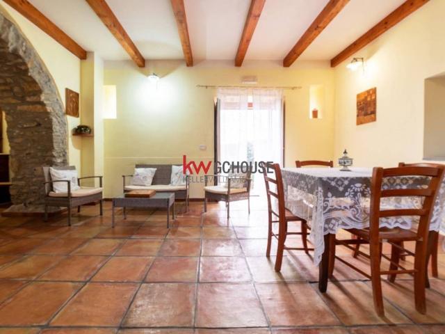Casale via Caracciolo, Pioppi, Pollica