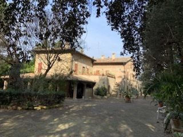 Casale Zona tranquilla