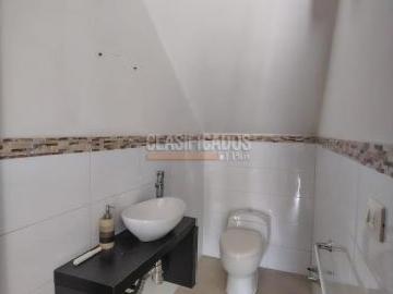 Casas, Venta, La Flora