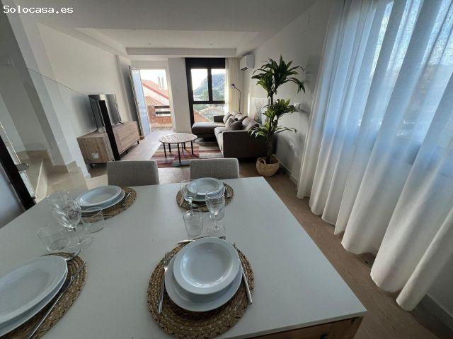 Casas adosadas de nueva construcción con vistas al mar en Portman, Murcia