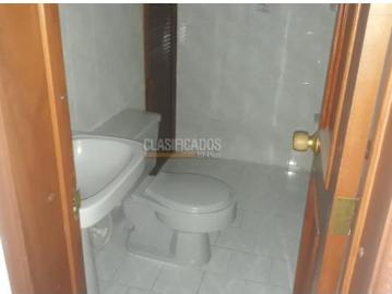 Casas, Alquiler, La Flora