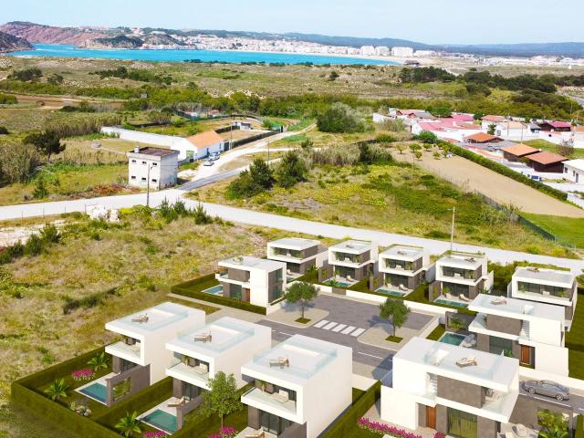 CASAS DA BAIA | SALIR DO PORTO PORTUGAL | 12 MORADIAS
