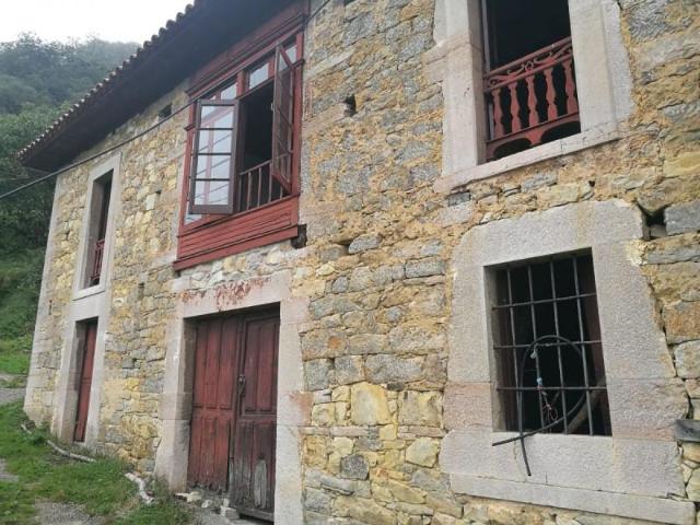 Casas de pueblo en venta en Grado, La Fueja