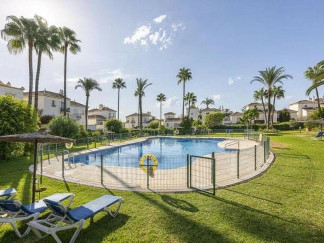 Casas de pueblo en venta en Estepona, Estepona East New Golden Mile