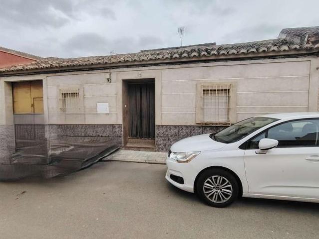Casas de pueblo en venta en Valdepeñas