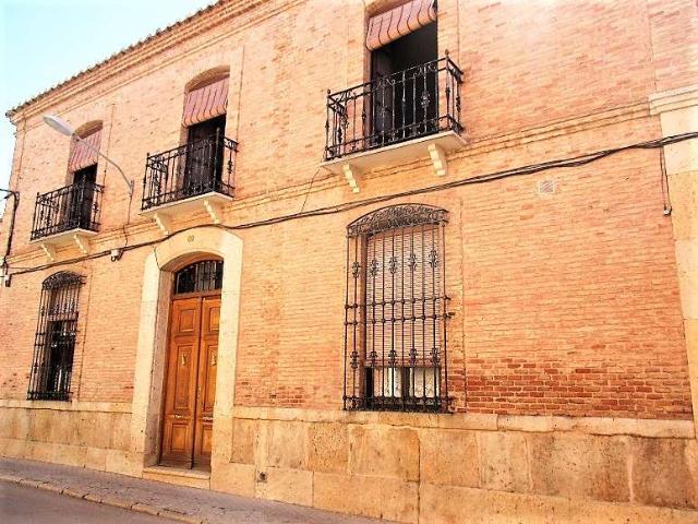 Casas de pueblo en venta en Valdepeñas, Castellanos