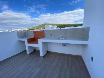 Casas en Venta en Zibata, 4 Recamars, 3.5 Ba?os, Roof Garden, Jard?n, Alberca.
