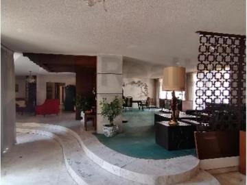 Casa en Venta en Col. República, Saltillo, Coahuila. Terreno: 860 m, construcción 550 m