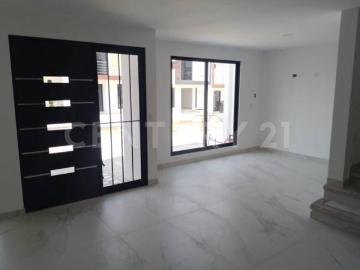 Casa nueva en venta en conjunto privado en San Francisco Totimehuacan