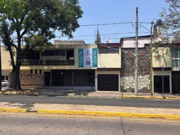 CASAS EN VENTA, ESQUINA AVENIDA LA PAZ Y ESCORZA