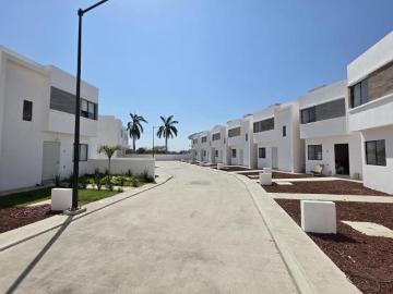 Casas en venta Jardines de Champayán