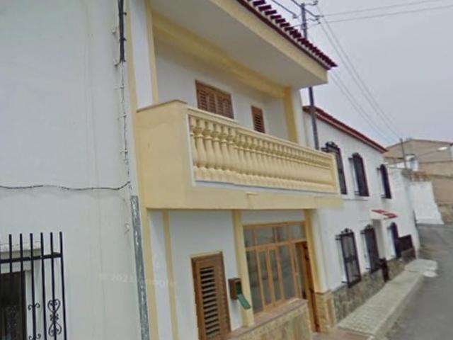 Casas en venta. Oria