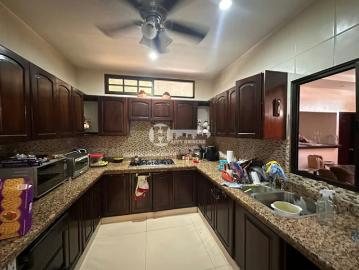 Casas en alquiler en La Villa de Los Santos | Se alquila propiedad amoblada en la Villa de Los Santos 5 recámaras por USD 1400.00