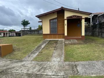 Casas en alquiler en Las Cumbres | Casa en Alquiler en Valle del Lago | 3 Recámaras | Patio | 2 Estacionamientos | $670 3 recámaras por USD 670.00