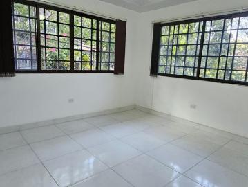 Casas en alquiler en Las Cumbres | está lista para darle la bienvenida a su nuevo hogar: casa de 3 habitaciones y 2 baños. 3 recámaras por USD 795.00