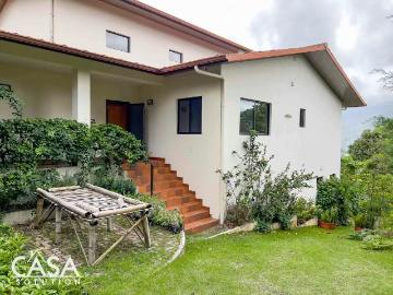 Impresionante Casa Con Vistas En Venta En El Salto, Boquete | 4 recámaras por 1150. 00 en Bajo Boquete
