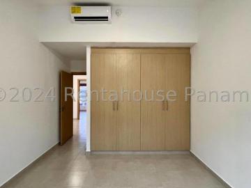 Casas en Ciudad de Panamá | Venta de Casa con 157m2 en Brisas del Golf PH Aventura 26 3637SR