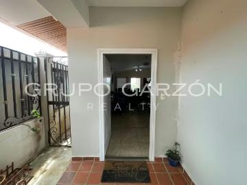 Se vende casa en Brisas del Golf Arraiján | 3 recámaras por 98000.00 en Juan Demóstenes
