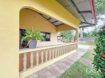 Casas en Las Lomas | Oferta! Casa En Venta Con Apartamento separado En Llano Grande Arriba, David