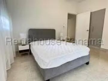 Casas en alquiler en Panamá Pacifico | Alquiler de Casa con 700m2 en Panama Pacifico PH Residencial Howard 26 2390SR 4 recámaras por USD 3000.00