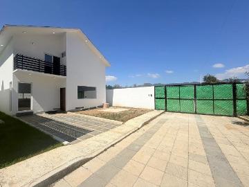 CASAS EN RENTA
