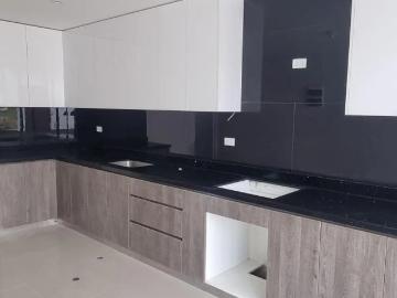 Casas exclusivas frente a parque en zona top de caymano paga alcabala