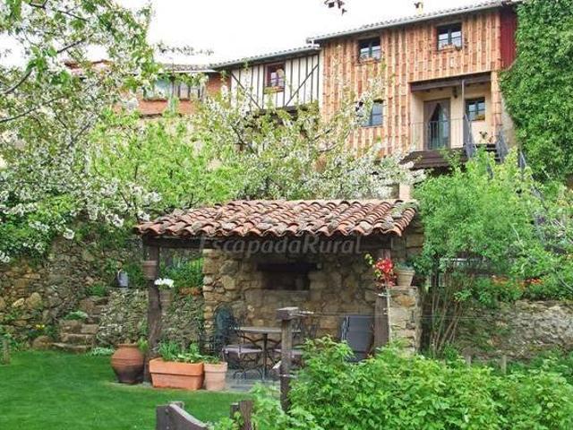 Casas La Fuente y el Caño Chico