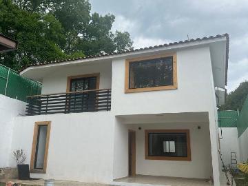 CASAS NUEVAS EN RENTA EN PRIVADAS