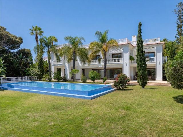 Casasola se encuentra en el límite entre Estepona y Marbella. 761m² San Pedro de Alcántara