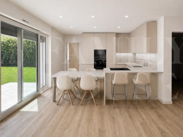 CASATAX neue Wohnung zum Verkauf im Erdgeschoss und nur einen Steinwurf von internationalen Organisationen entfernt